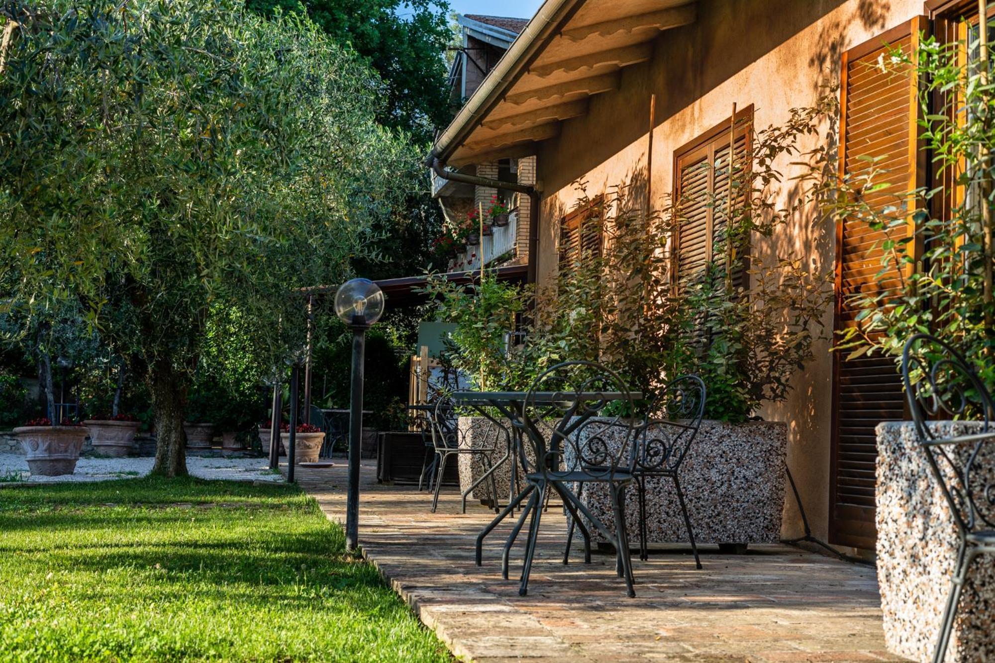 Hotel&Spa Villa dei Mosaici Spello Esterno foto